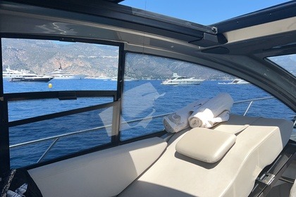 Cranchi M44 HT, the clever cruising