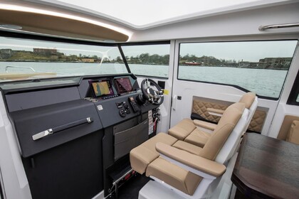 Axopar 37 - Cross Cabin