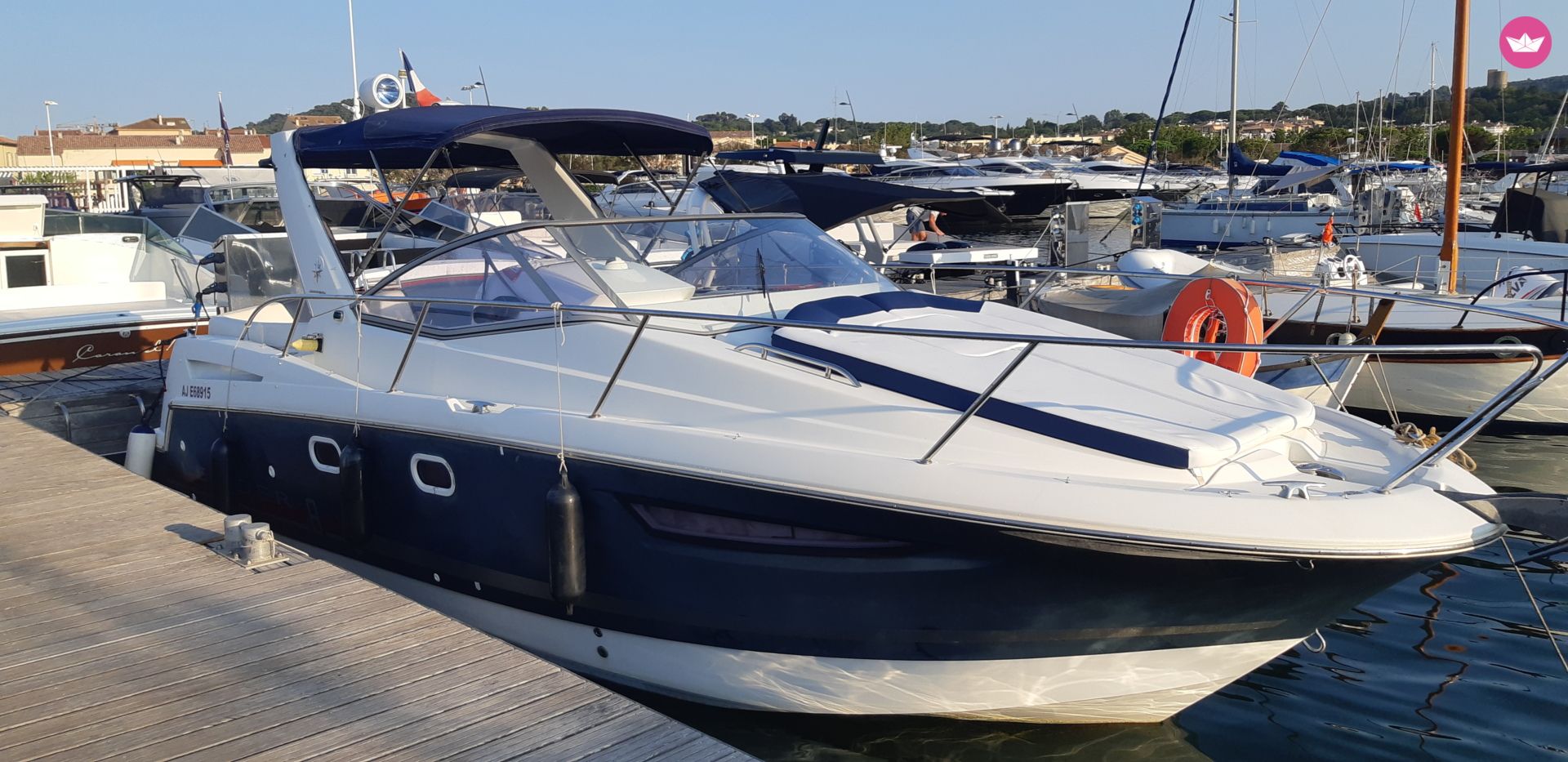Bateau à moteur Jeanneau Leader 8 320cv 2