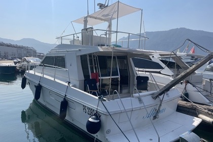 Miete Motorboot Ferretti 36 Fly Castellammare di Stabia