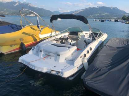 Location Bateau à moteur Chaparral Chaparral 216 Ssi Annecy
