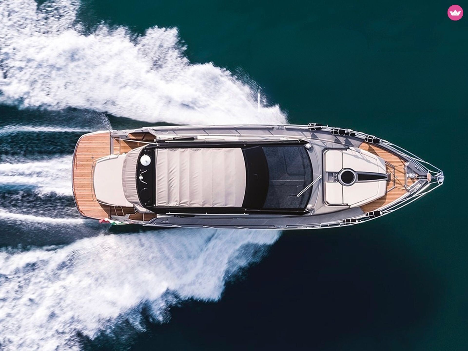 Bateau à moteur ITALY CRANCHI 44 M 800cv 2