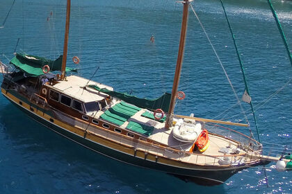 Hyra båt Guletbåt Gulet Kapetan Kosma Syros