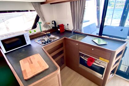 Sail with our Lagoon 42!