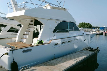 Charter Motor yacht Waseet 45 Abu Dhabi