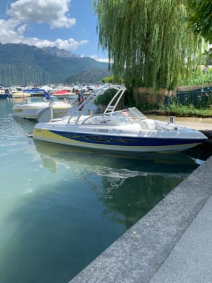 Location Bateau à moteur Tige 22V Annecy