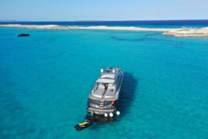 Melhor Iate Charter em Menorca - Princesa V65 em Mahon - até 12 passageiros - perfeitamente equipado
