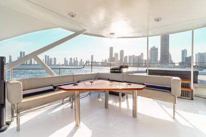 Lujoso catamarán con jacuzzi en Cartagena, Colombia