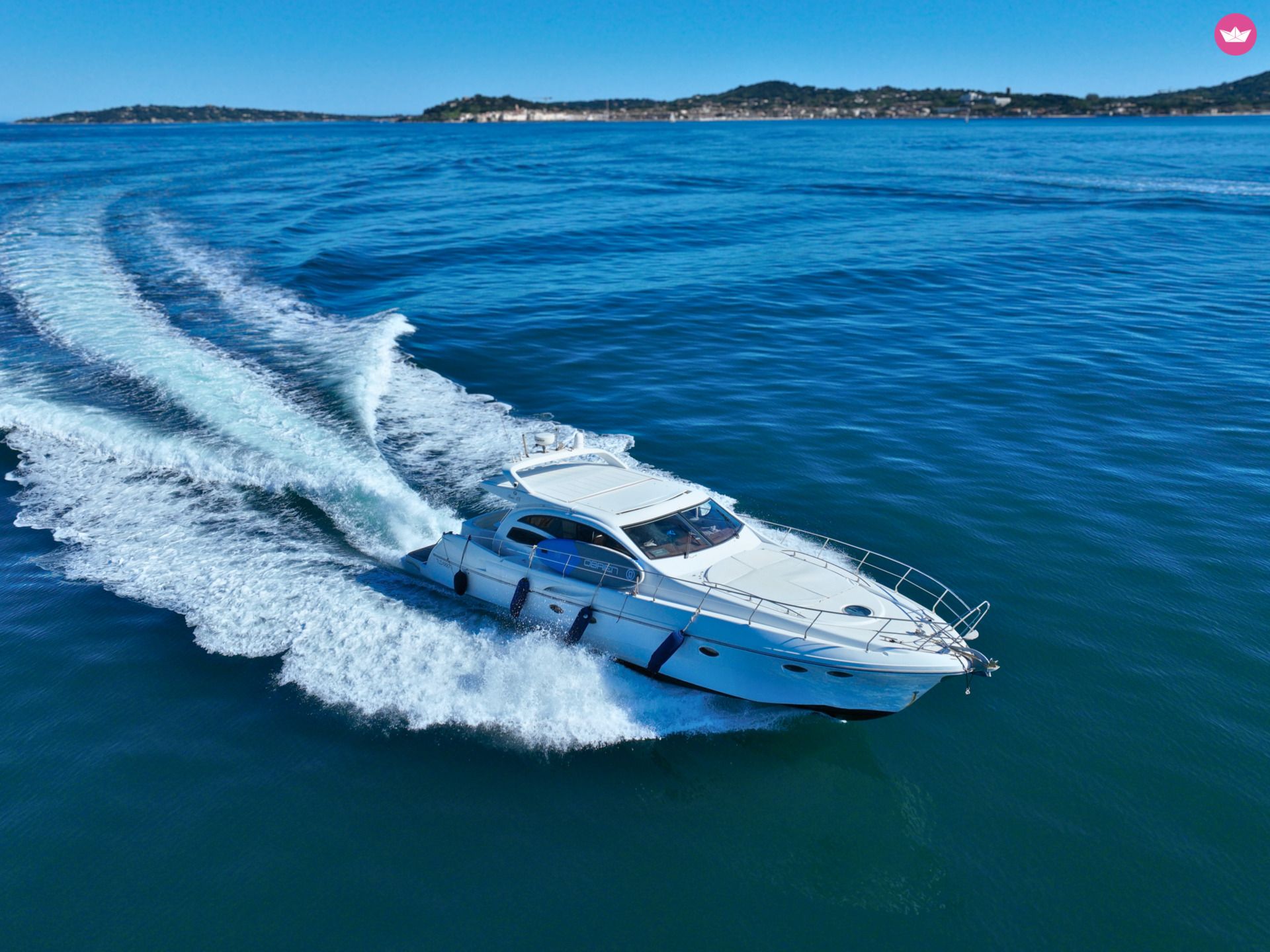 Bateau à moteur Innovazione e progetti Alena 48   15 mètres 870cv