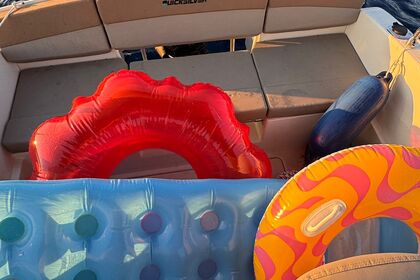 Quicksilver Activ 555 Cabin