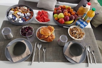 Dzień wycieczki katamaranem w Cannes