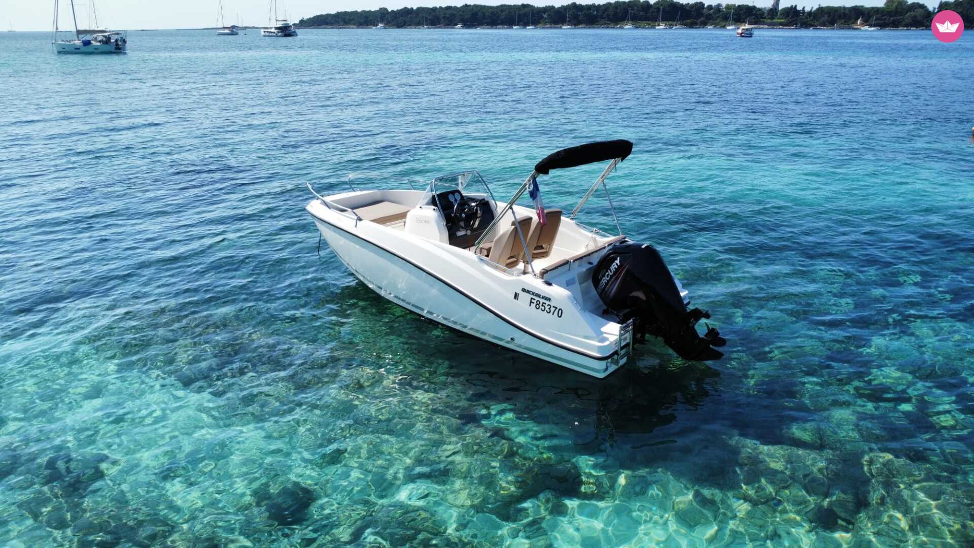 Quicksilver Activ 555 Open