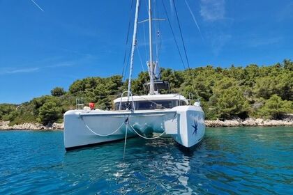 Descubre el lujo y la comodidad a bordo de nuestro LAGOON 50 (2022)