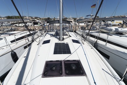 Sun Odyssey 440