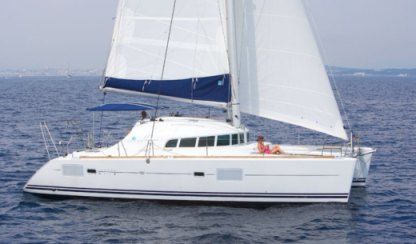Charter Catamaran Lagoon 410 S2 Kolding