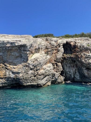 Zadar Motorboat Reful Flyer 22 alt tag text