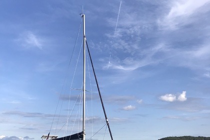 Charter Sailboat ELAN Express Korčula