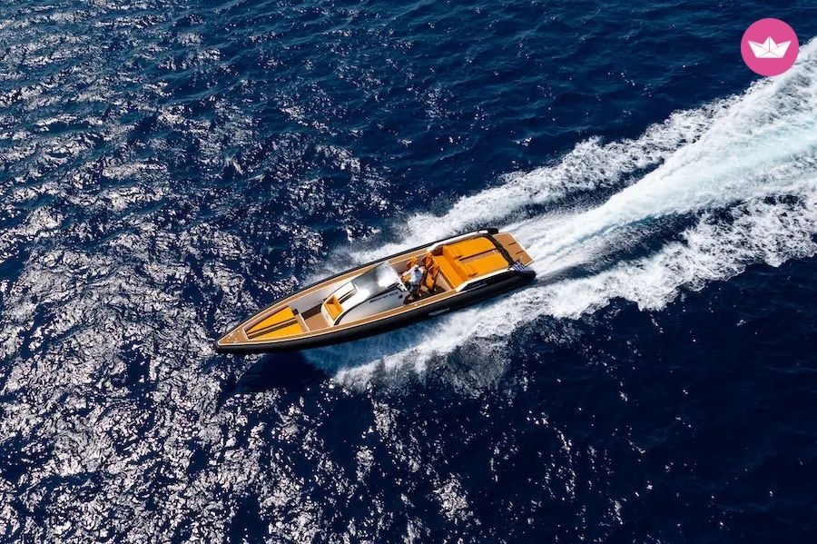 Bateau à moteur Technohull Omega 41 700cv 2