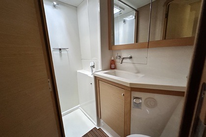 Lagoon 450 S  Fox One