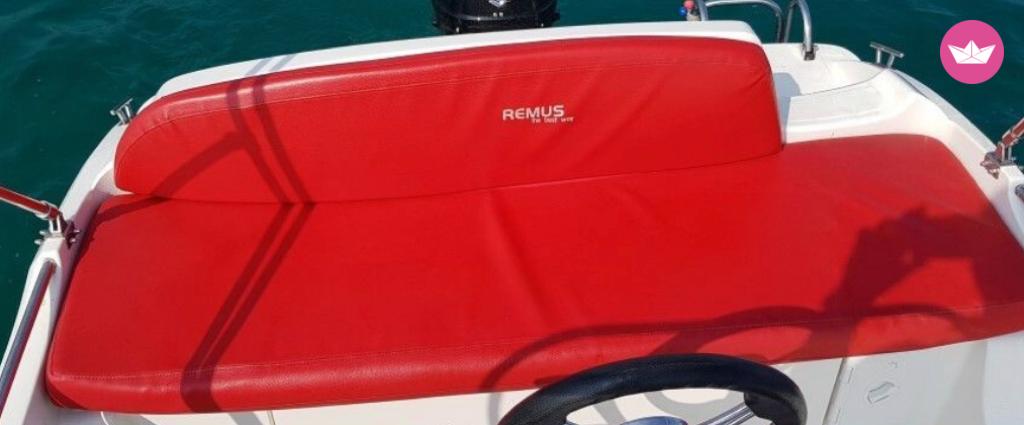 Bateau à moteur Remus 450 15cv 4
