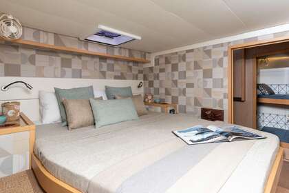 QUEEN OF DIAMONDS Lagoon 52