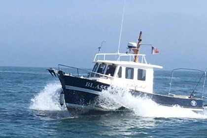 Hire Motorboat RHEA 750 timonier (carburant inclus) Boulogne-sur-Mer