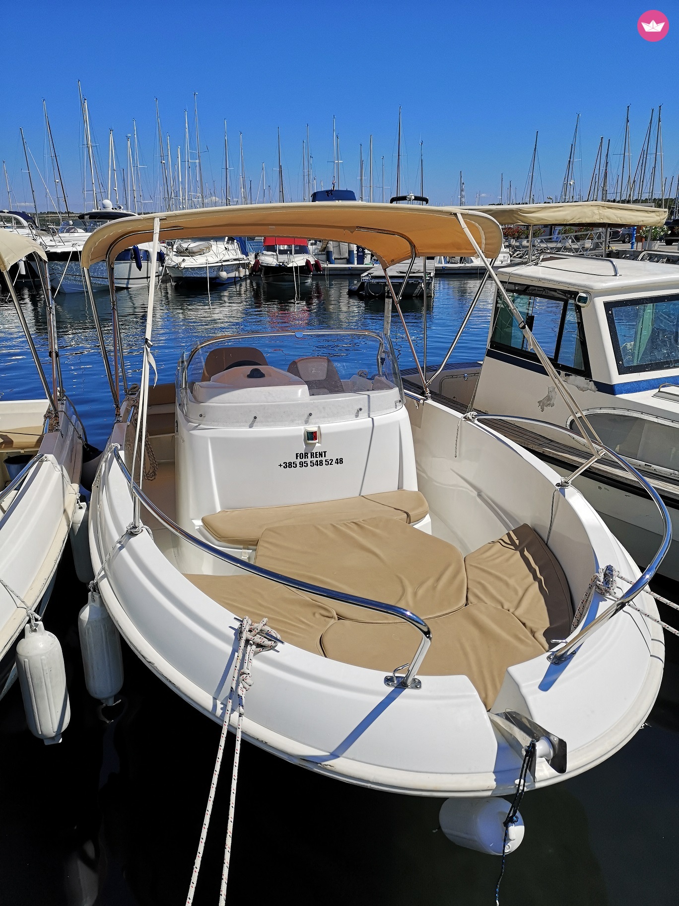 Bateau à moteur JEANNEAU CAP CAMARAT 5.5 Style 100cv 2