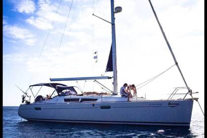 Hire Sailboat Jeanneau Sun Odyssey 39i Puerto Colon