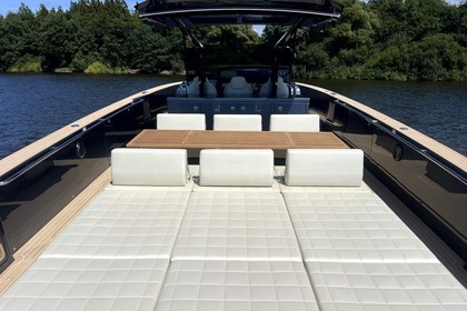 Hyra båt Motorbåt Pardo 43 Saint-Tropez