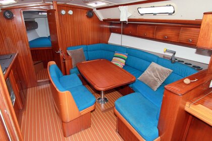 Full Day Cruise to Dia Island - with Bavaria 41