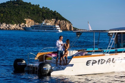 Lux Cat Allegra Newly Renowated for Private Rental in Dubrovnik