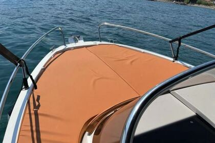 Hire Motorboat prua al vento Huracan 5.7 Policastro Bussentino