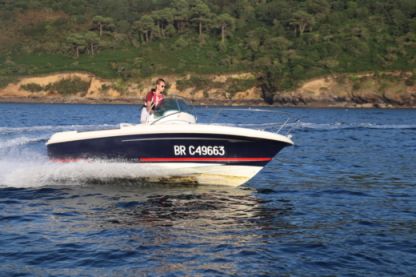 Location Bateau à moteur Jeanneau Cap Camarat 545 Brest