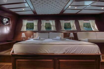 Beautiful 30 meter classic gulet with style