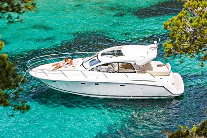 Location Bateau à moteur Jeanneau Prestige 38 S Hyères