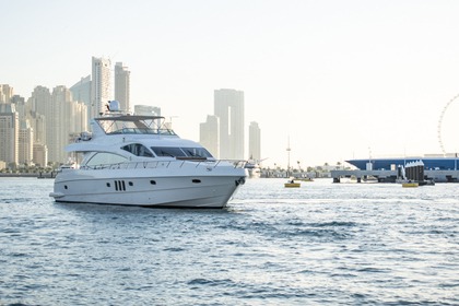 Czarter Jacht motorowy Majesty 77ft Dubaj