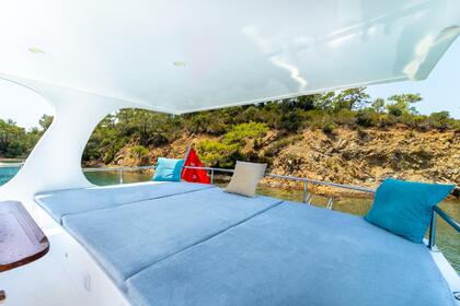 Fethiye Luxury Boat : Unwind in Paradise, Lunch Included