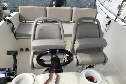 Rental Motorboat QUICKSILVER Activ 675 Juan les Pins