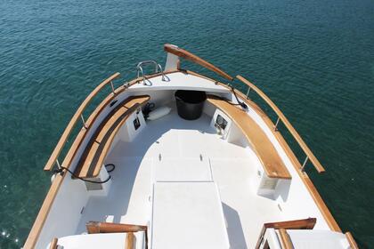 Alquiler Lancha Costum llaut 7,20mts Cadaqués