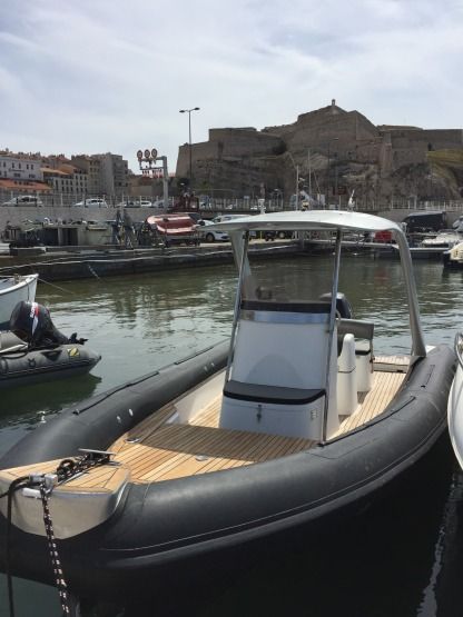 Charter RIB Ufo 6.90 Marseille