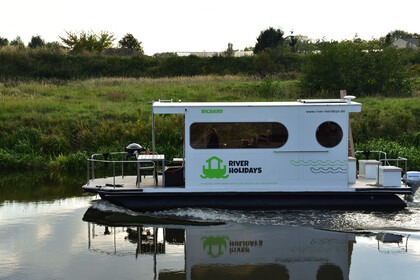 Charter Houseboat A Rollyboot Lübz