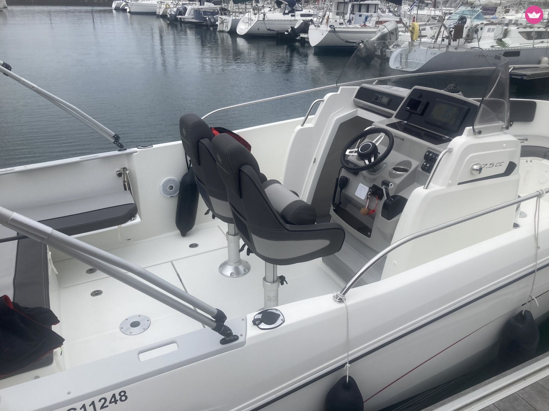 Bateau à moteur Jeanneau Superbe Cap Camarat 7.5 open 225cv 4