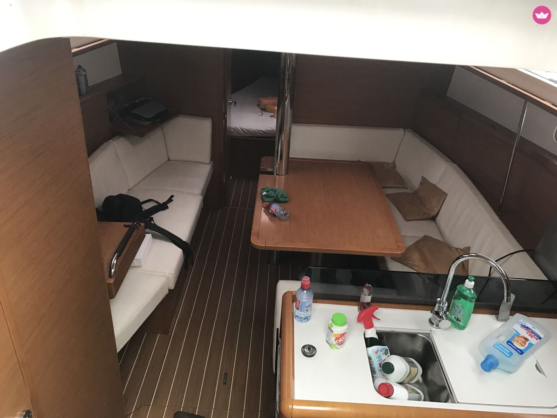 Sailboat Jeanneau Sun Odyssey 379 for hire
