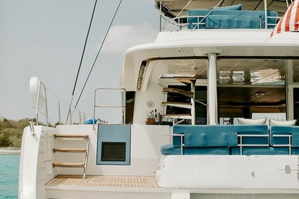Чартер Катамаран Lagoon Lagoon 560 S2 Мариго