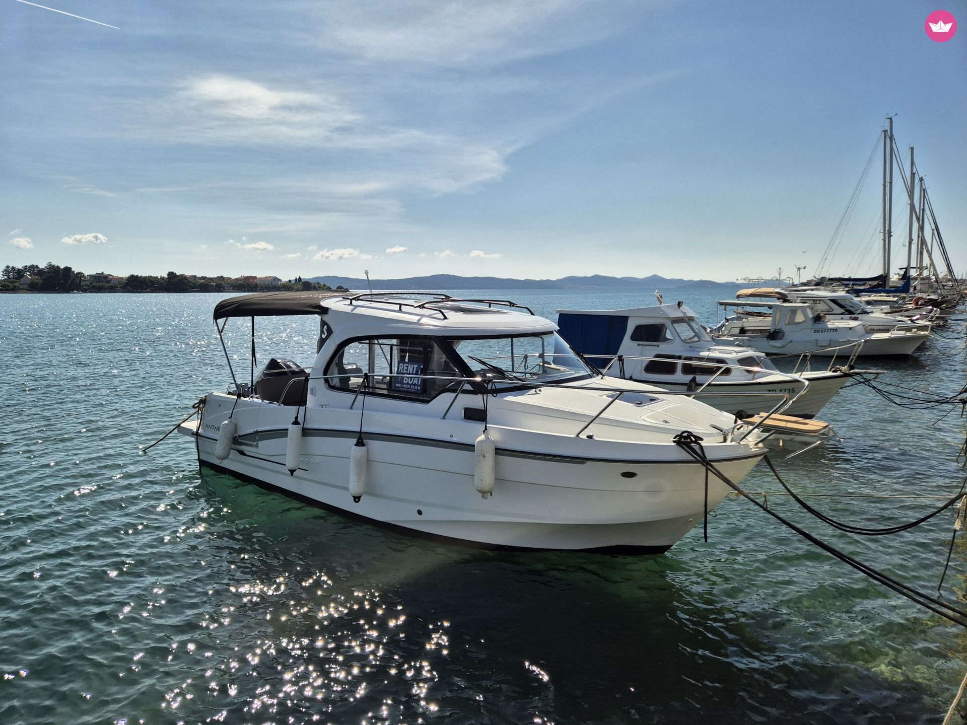 Bateau à moteur Beneteau Antares 8 300cv 4