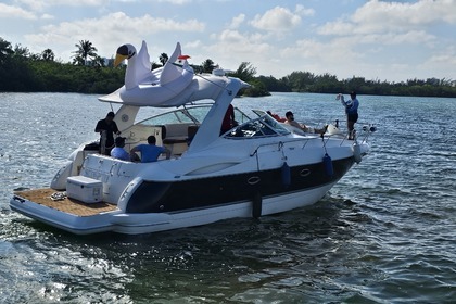 Yacht 33 to 38 ft generic reserve
