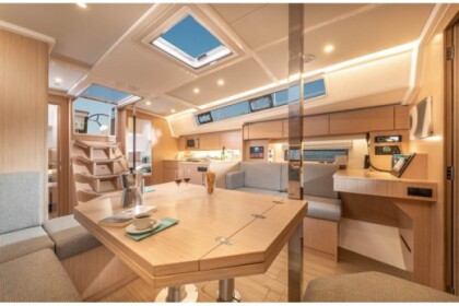 Hyra båt Segelbåt Bavaria C42 Sukošan