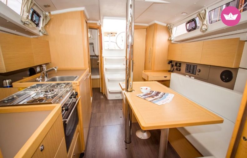 Sailboat  Oceanis 35  