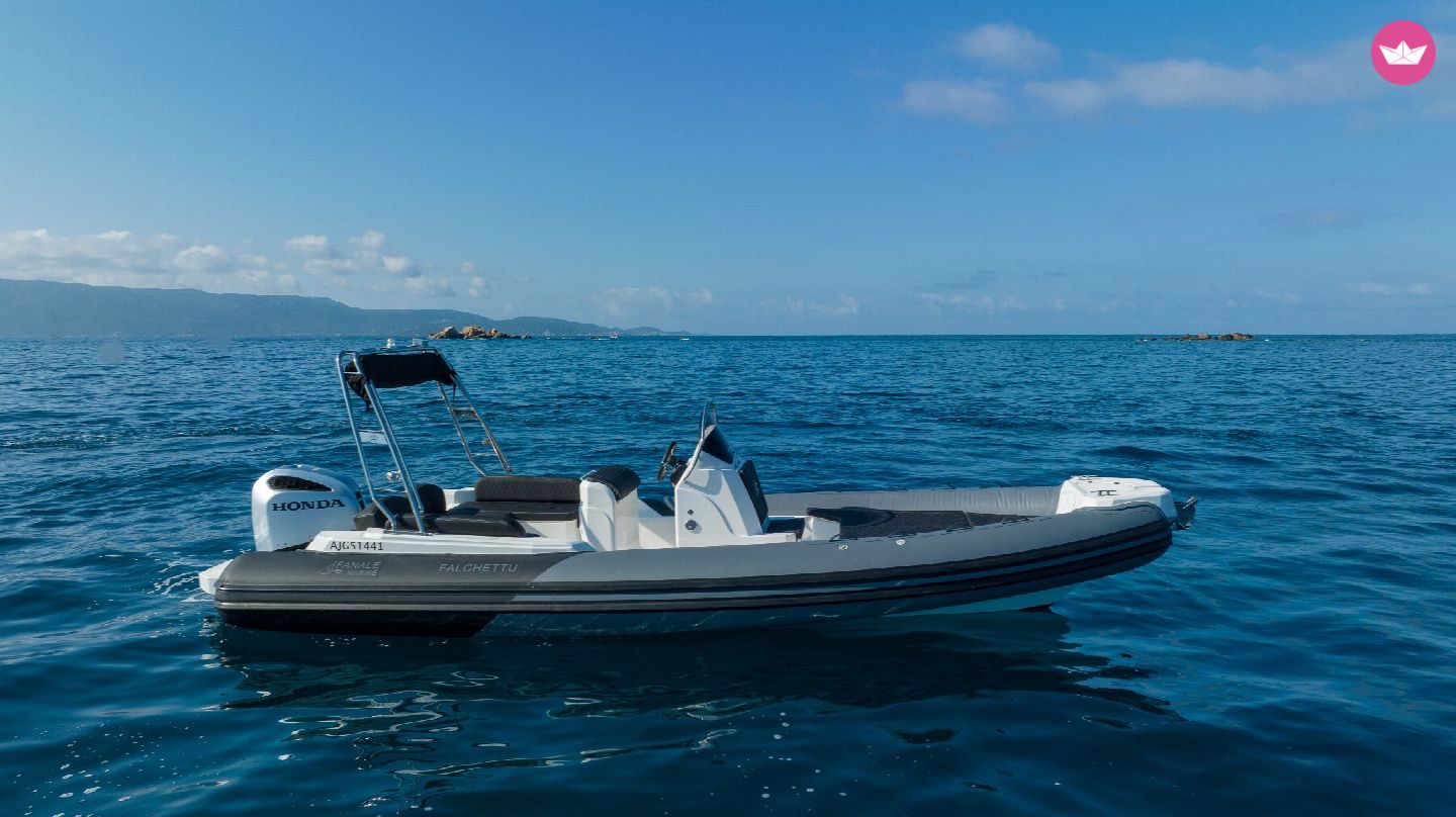 Bateau à moteur FANALE MARINE FANALE 700 200cv