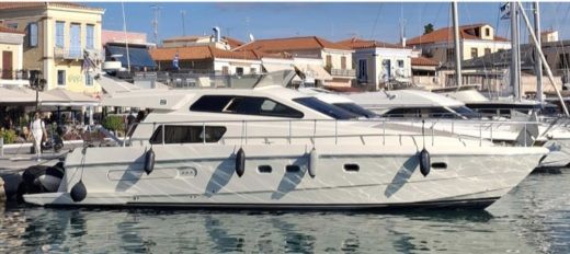 Ferretti 48